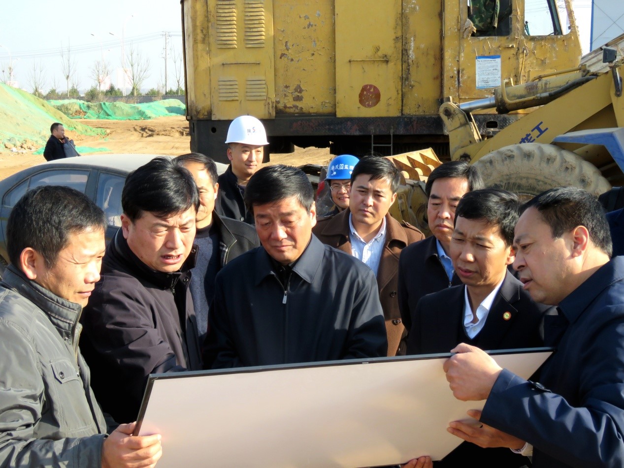 銅川市市長楊長亞一行蒞臨陜建（銅川）新型材料工業(yè)園檢查指導工作